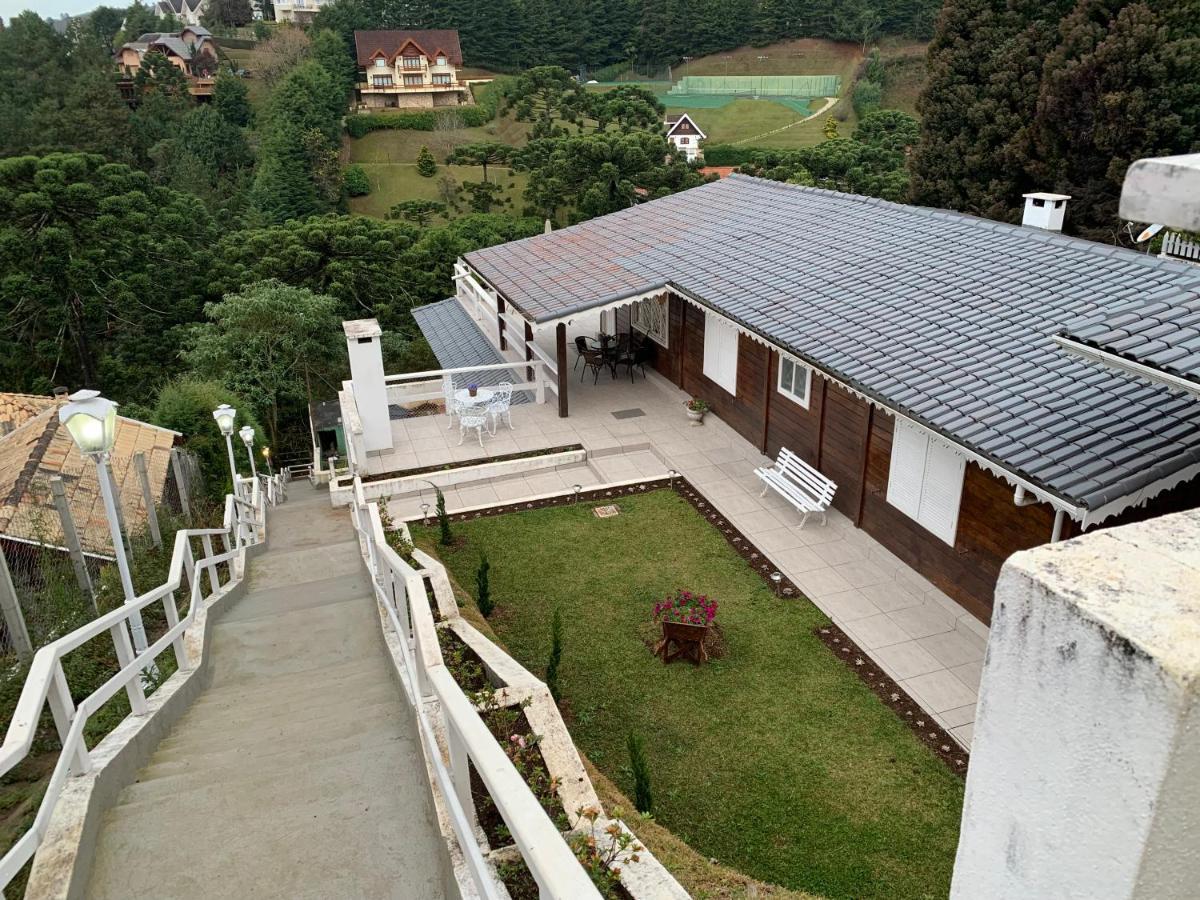 Casa Centro Capivari 700m Distancia * Campos do Jordão